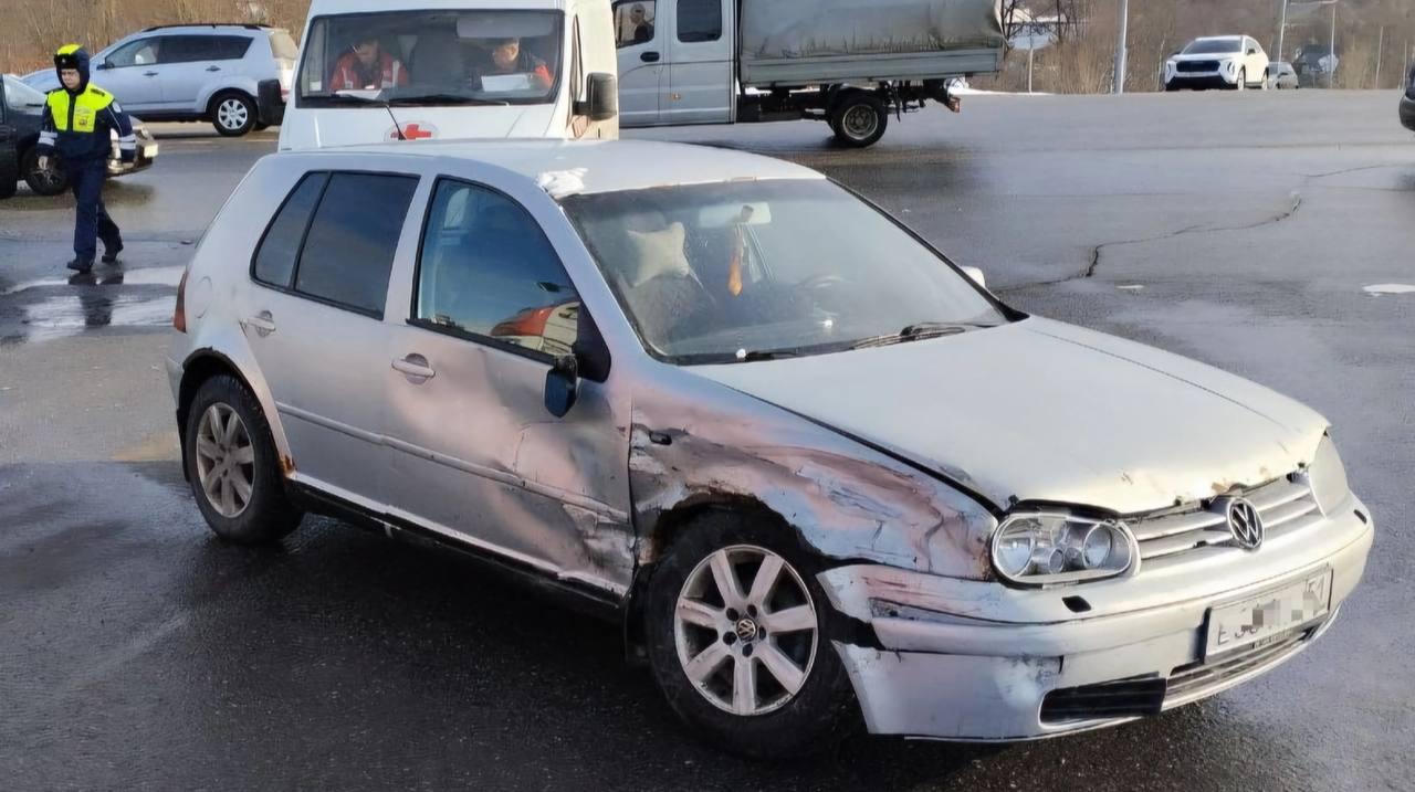 На подъезде к Зверосовхозу в ДТП пострадал человек